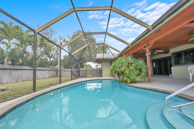 563 NW 13th Drive, Boca Raton, FL 33486