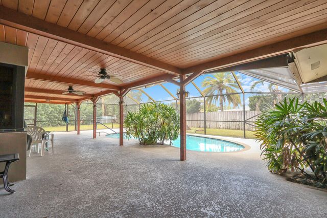 563 NW 13th Drive, Boca Raton, FL 33486