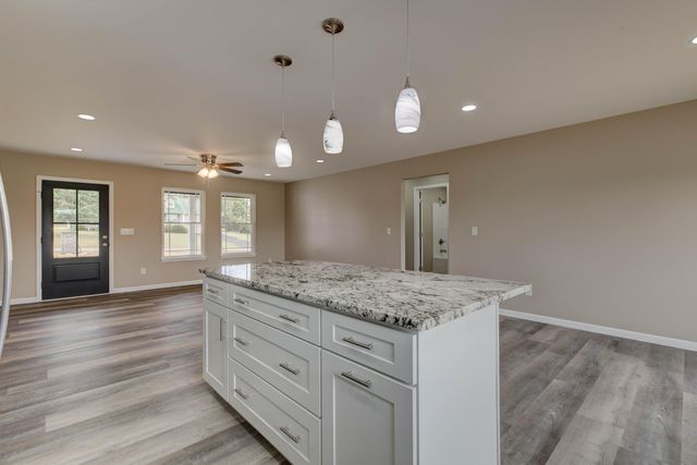 105 Mohican Trail, Jeffersonville, KY 40337