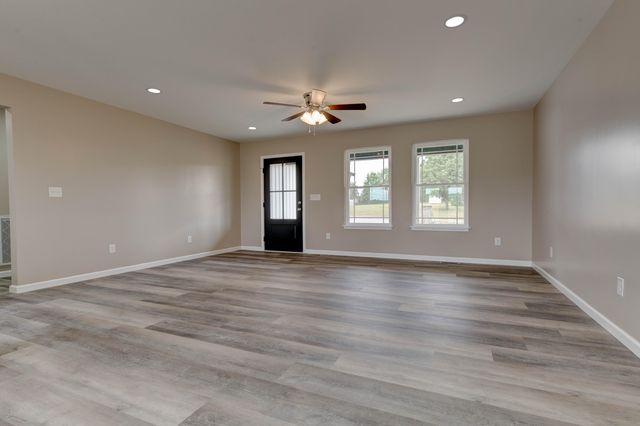 105 Mohican Trail, Jeffersonville, KY 40337