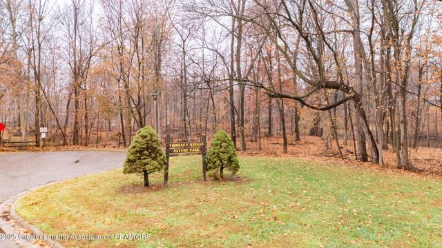 1805 Boynton Drive, Lansing, MI 48917