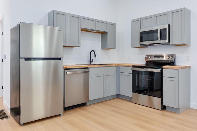 1541 Woodburn Avenue, Covington, KY 41011