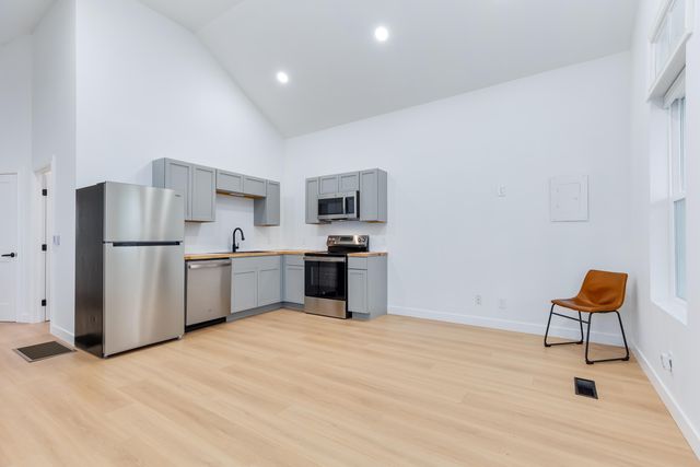 1541 Woodburn Avenue, Covington, KY 41011