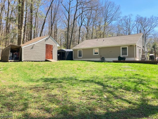 53 Paddock Ave, Vernon Twp., NJ 07422