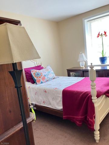 53 Paddock Ave, Vernon Twp., NJ 07422