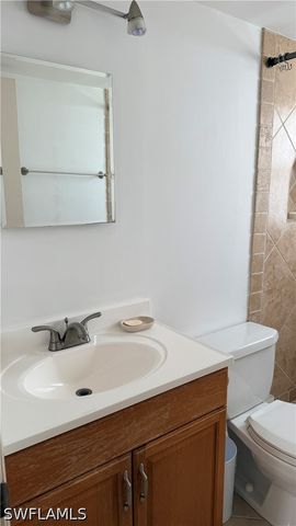 3250 10th ST N B2, Naples, FL 34103