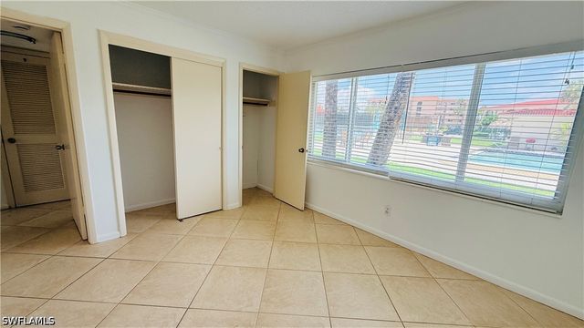 3250 10th ST N B2, Naples, FL 34103