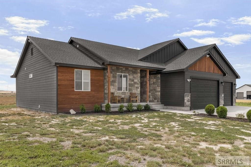 Image 2 of property listing at 148 Pheasant Run Circle, American Falls, ID 83211