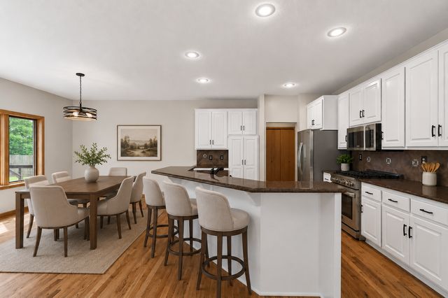 4167 Eau Claire Trail NE, Prior Lake, MN 55372