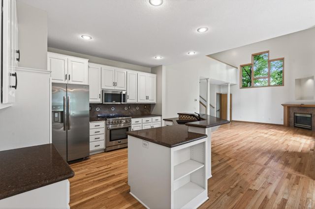 4167 Eau Claire Trail NE, Prior Lake, MN 55372
