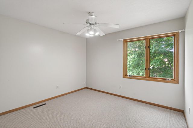4167 Eau Claire Trail NE, Prior Lake, MN 55372