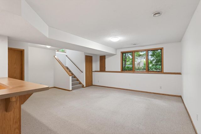 4167 Eau Claire Trail NE, Prior Lake, MN 55372