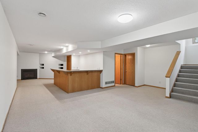 4167 Eau Claire Trail NE, Prior Lake, MN 55372