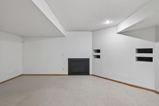 4167 Eau Claire Trail NE, Prior Lake, MN 55372