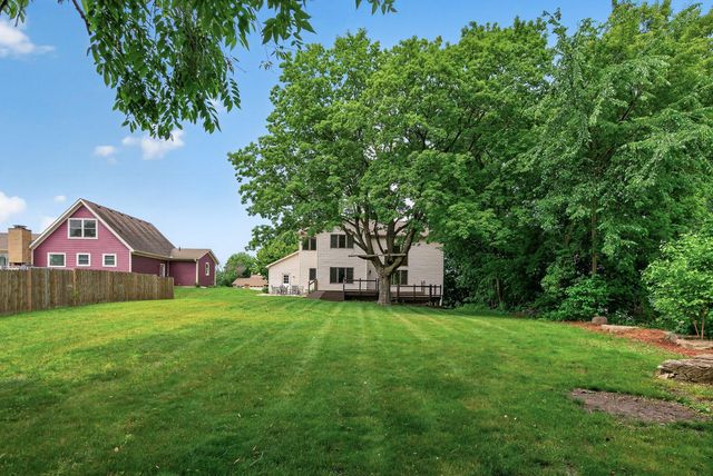 4167 Eau Claire Trail NE, Prior Lake, MN 55372