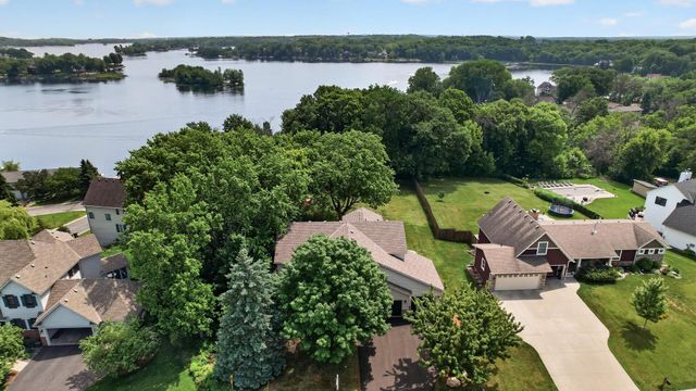 4167 Eau Claire Trail NE, Prior Lake, MN 55372