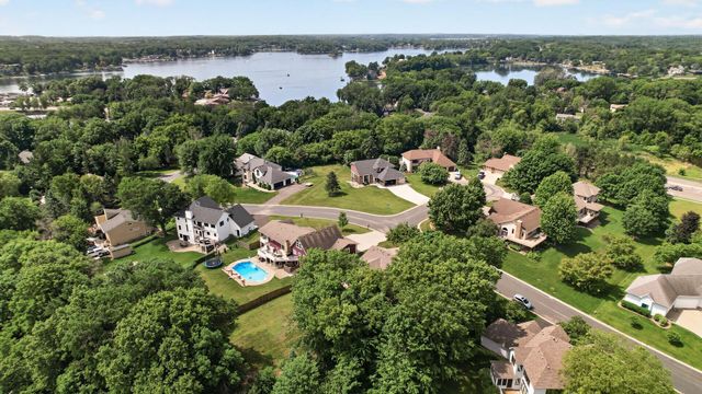 4167 Eau Claire Trail NE, Prior Lake, MN 55372