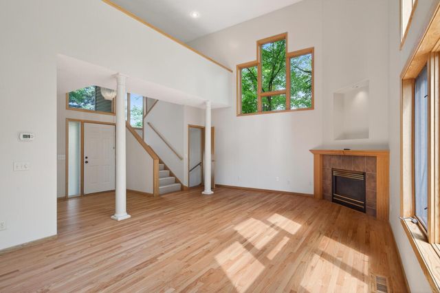 4167 Eau Claire Trail NE, Prior Lake, MN 55372