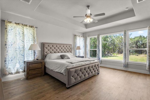 104 Draper LN, Bertram, TX 78605