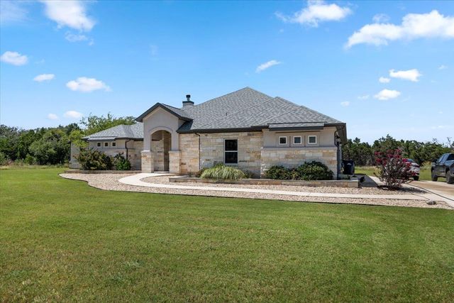 104 Draper LN, Bertram, TX 78605