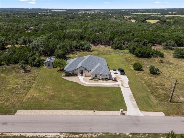 104 Draper LN, Bertram, TX 78605
