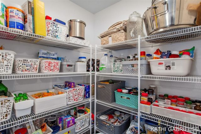 481 Sessions Woods Drive, Grand Rapids, MI 49534