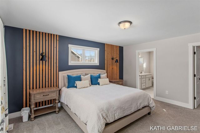 481 Sessions Woods Drive, Grand Rapids, MI 49534