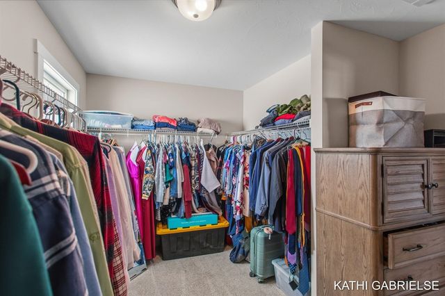 481 Sessions Woods Drive, Grand Rapids, MI 49534