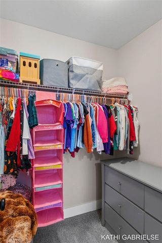 481 Sessions Woods Drive, Grand Rapids, MI 49534