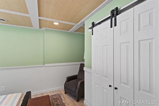 481 Sessions Woods Drive, Grand Rapids, MI 49534