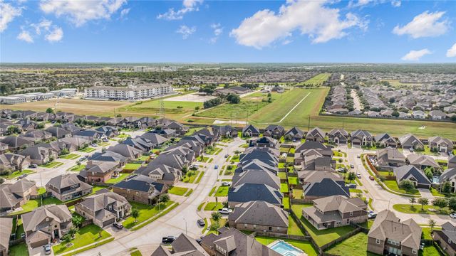 15231 Flintridge Lake Lane, Cypress, TX 77429