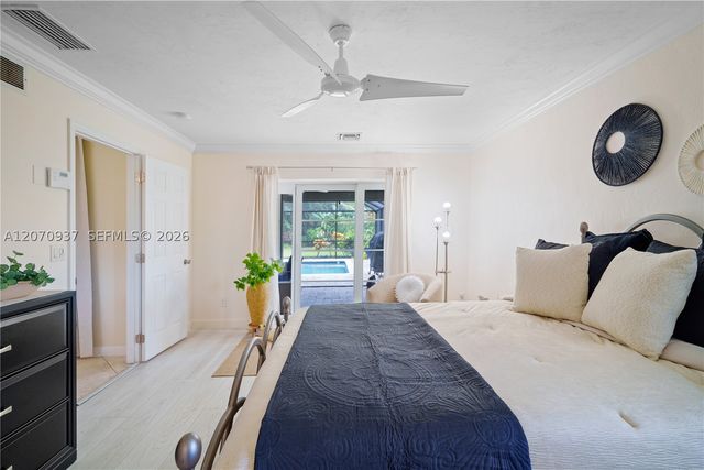 2236 Queens Blvd, Naples, FL 34112
