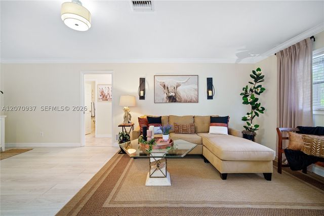 2236 Queens Blvd, Naples, FL 34112