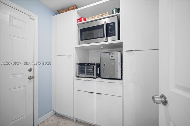 2236 Queens Blvd, Naples, FL 34112