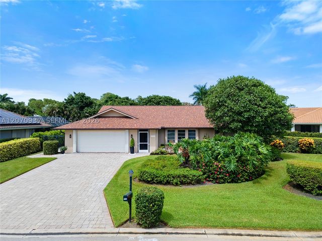 2236 Queens Blvd, Naples, FL 34112