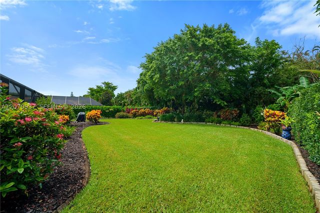 2236 Queens Blvd, Naples, FL 34112