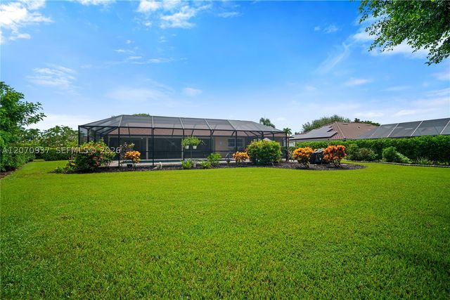 2236 Queens Blvd, Naples, FL 34112