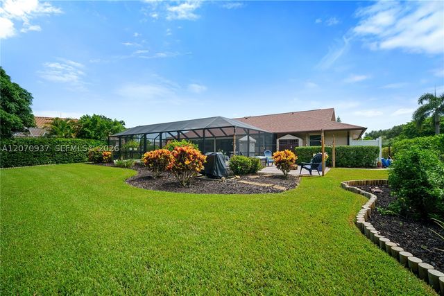 2236 Queens Blvd, Naples, FL 34112