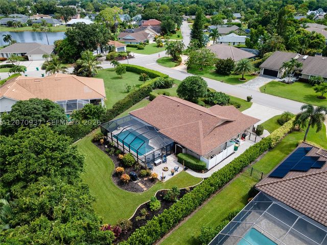 2236 Queens Blvd, Naples, FL 34112