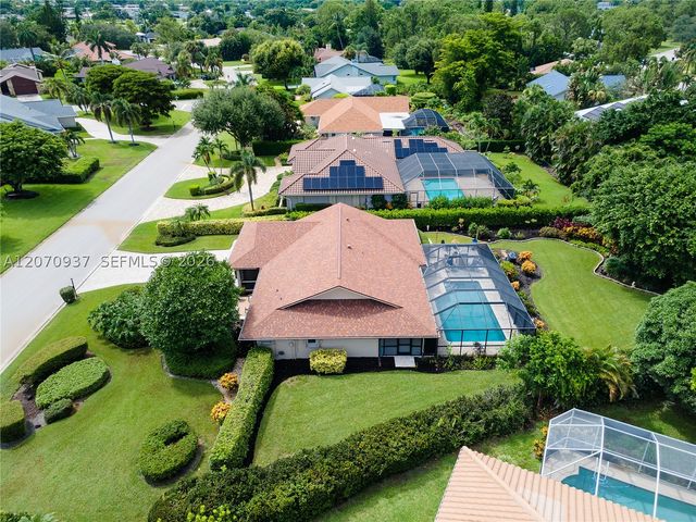 2236 Queens Blvd, Naples, FL 34112
