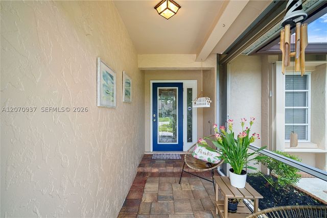 2236 Queens Blvd, Naples, FL 34112