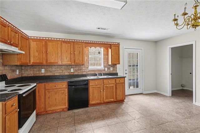 3351 Highway 3 N, Hampton, GA 30228