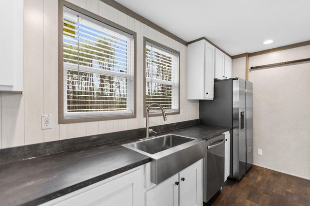 569 County Road 784, Etowah, TN 37331