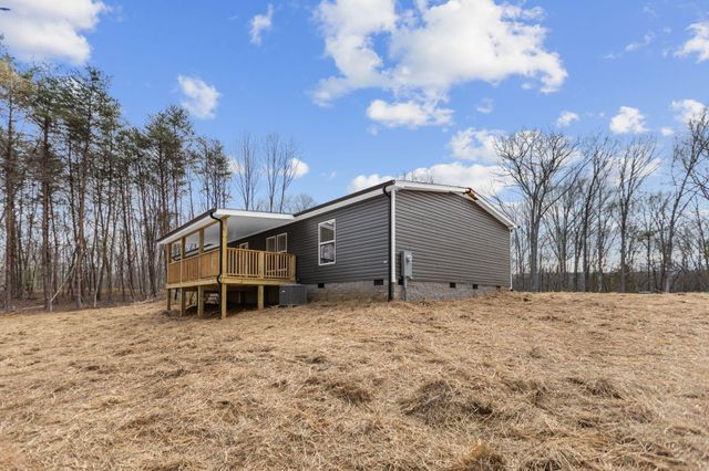 569 County Road 784, Etowah, TN 37331