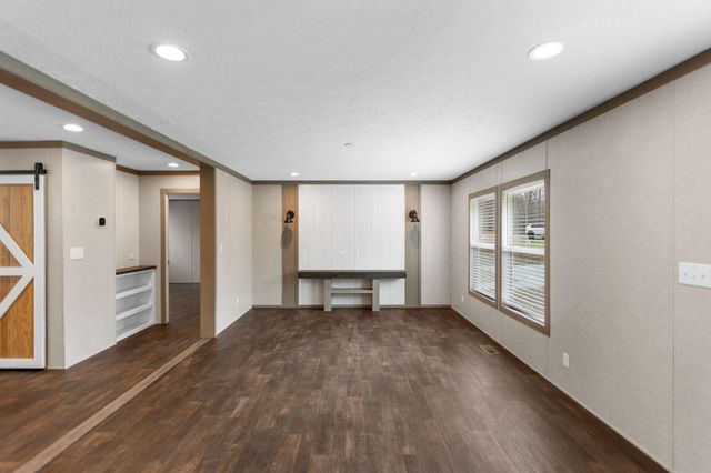 569 County Road 784, Etowah, TN 37331