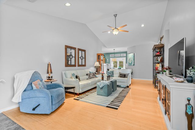 8699 Grassy Oak Trail, North Charleston, SC 29420