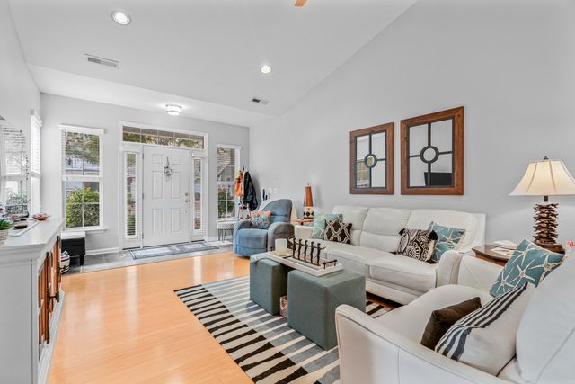 8699 Grassy Oak Trail, North Charleston, SC 29420