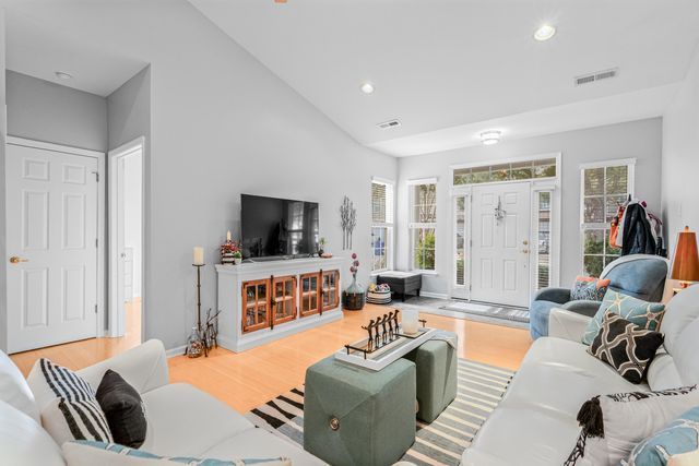 8699 Grassy Oak Trail, North Charleston, SC 29420