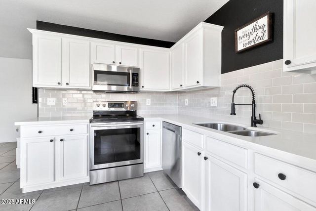 3454 S CHAPARRAL Road, Apache Junction, AZ 85119