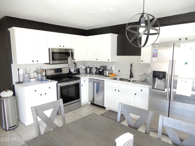 3454 S CHAPARRAL Road, Apache Junction, AZ 85119